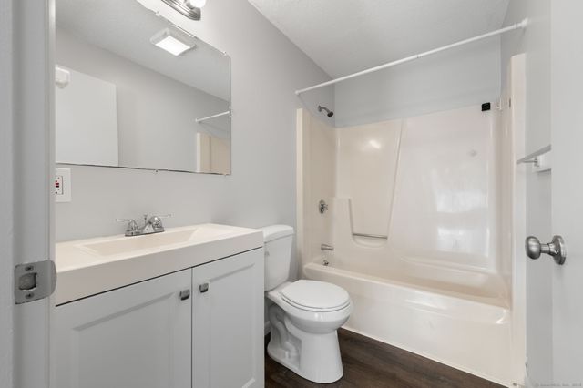 18 Tacoma Court, Groton, CT 06340