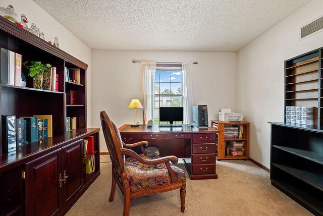 9213 W 117th Terrace, Overland Park, KS 66210