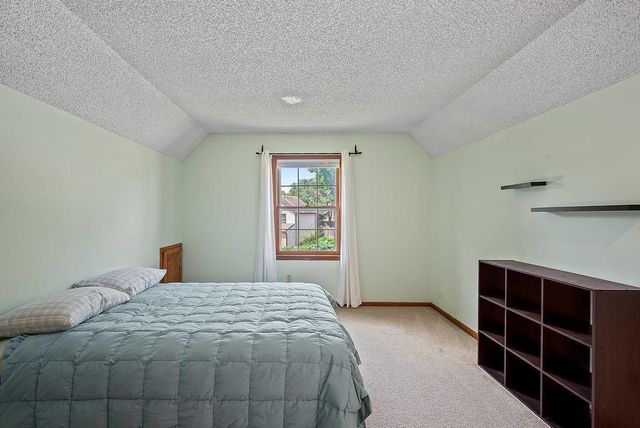 9213 W 117th Terrace, Overland Park, KS 66210