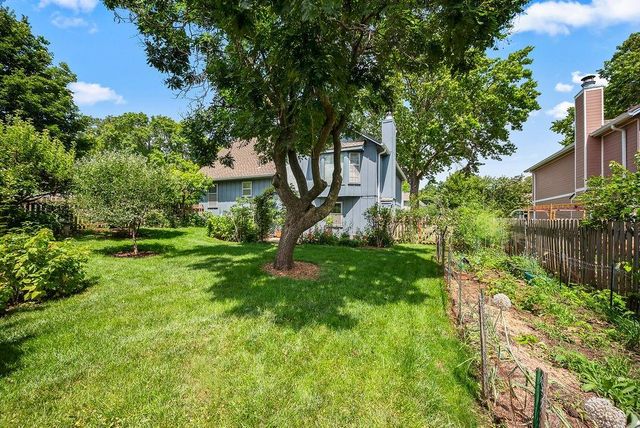 9213 W 117th Terrace, Overland Park, KS 66210