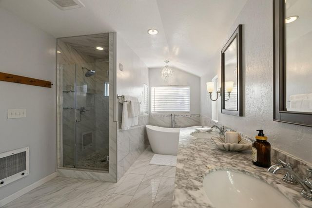 15 Del Rey Circle, Salinas, CA 93901