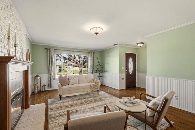 15 Del Rey Circle, Salinas, CA 93901