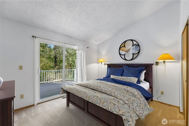 100 NW Westmont Lane, Bremerton, WA 98311