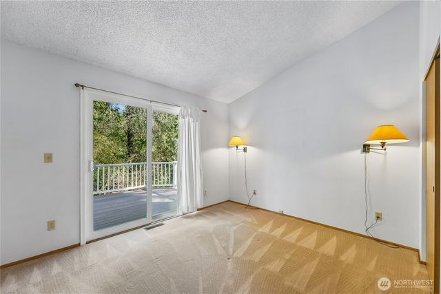 100 NW Westmont Lane, Bremerton, WA 98311