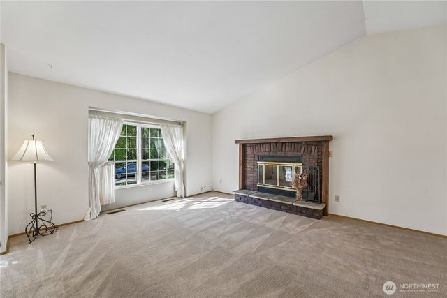 100 NW Westmont Lane, Bremerton, WA 98311