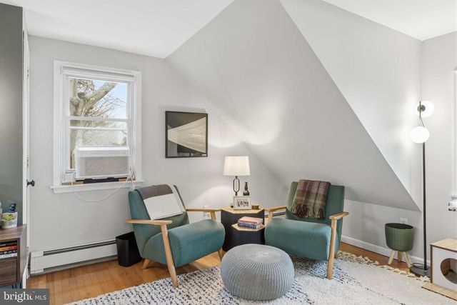 708 BARCLAY AVE, Morrisville, PA 19067