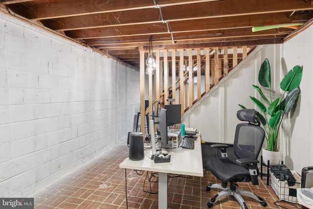 708 BARCLAY AVE, Morrisville, PA 19067