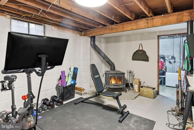 708 BARCLAY AVE, Morrisville, PA 19067