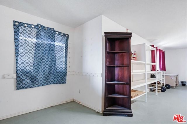 1817 W Burbank Boulevard, Burbank, CA 91506