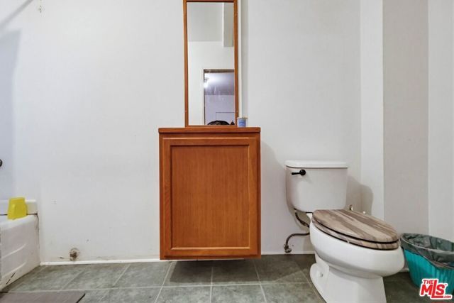 1817 W Burbank Boulevard, Burbank, CA 91506