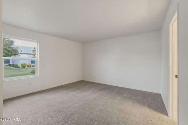 6833 S JENTILLY Lane, Tempe, AZ 85283