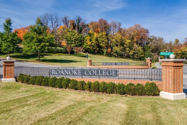 7083 Fairway Ridge RD, Salem, VA 24153