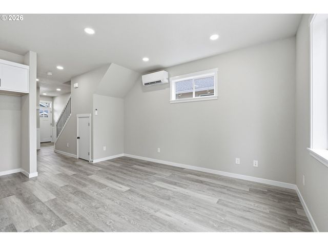 3155 Ne 117th Ave, Portland, OR 97220