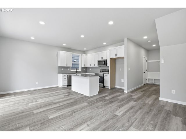 3155 Ne 117th Ave, Portland, OR 97220