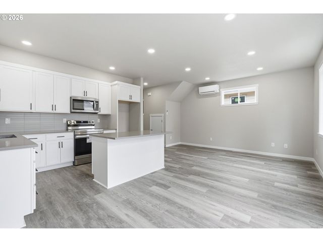 3155 Ne 117th Ave, Portland, OR 97220