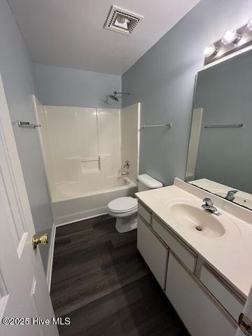 4804 College Road S Unit 54, Wilmington, NC 28412