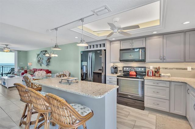 9 HAIG PLACE 810, Dunedin, FL 34698