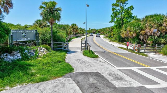 9 HAIG PLACE 810, Dunedin, FL 34698