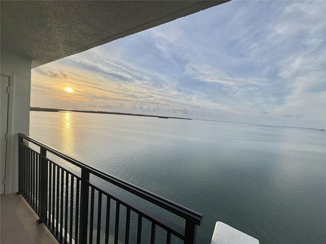 9 HAIG PLACE 810, Dunedin, FL 34698