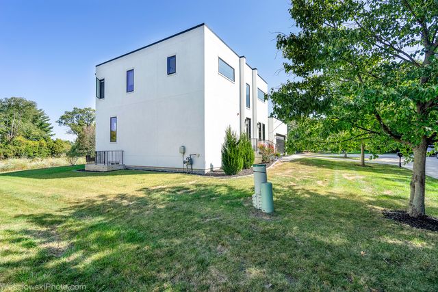 3112 Cara Lane, Oak Brook, IL 60523