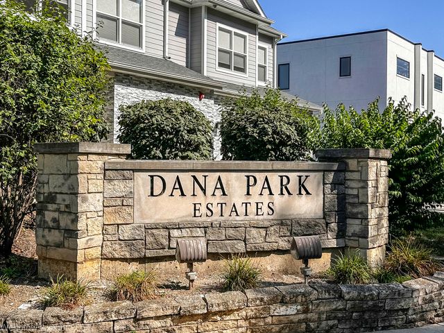 3112 Cara Lane, Oak Brook, IL 60523