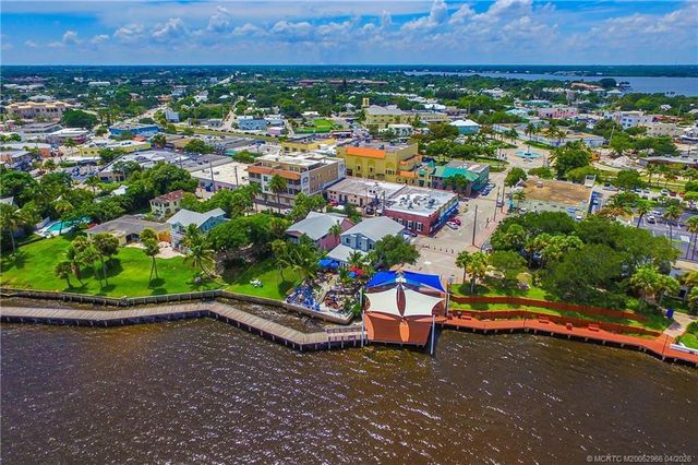 2950 SE Ocean Boulevard 5-2, Stuart, FL 34996