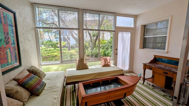 2950 SE Ocean Boulevard 5-2, Stuart, FL 34996