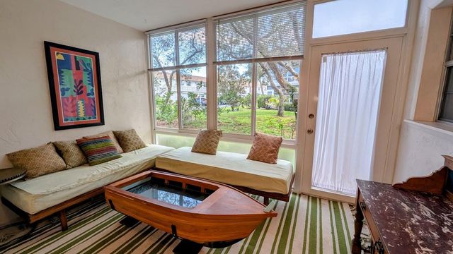 2950 SE Ocean Boulevard 5-2, Stuart, FL 34996