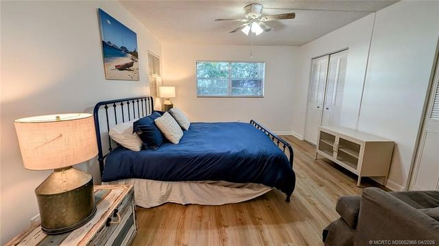 2950 SE Ocean Boulevard 5-2, Stuart, FL 34996