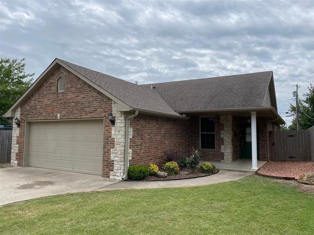 419 W Midland Street, Shawnee, OK 74804