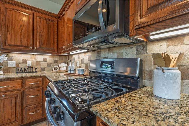 419 W Midland Street, Shawnee, OK 74804