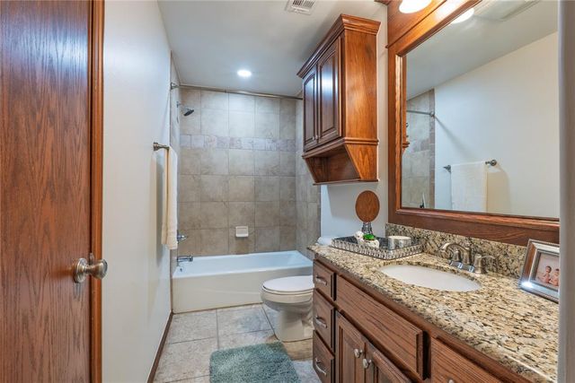 419 W Midland Street, Shawnee, OK 74804