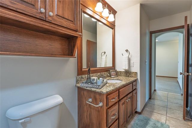 419 W Midland Street, Shawnee, OK 74804