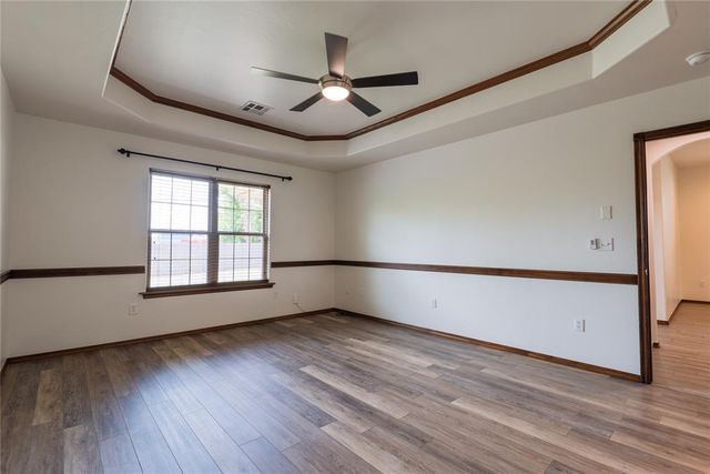 419 W Midland Street, Shawnee, OK 74804