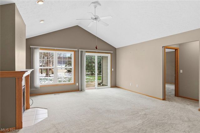 2401 Bunker Lane A, Willoughby, OH 44094