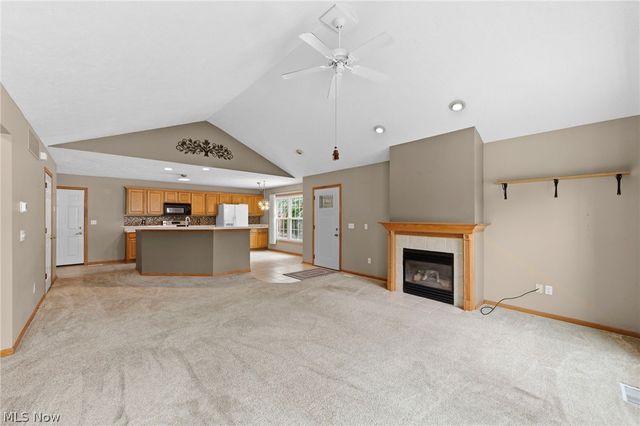 2401 Bunker Lane A, Willoughby, OH 44094