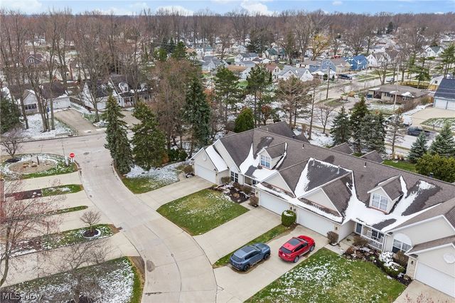 2401 Bunker Lane A, Willoughby, OH 44094