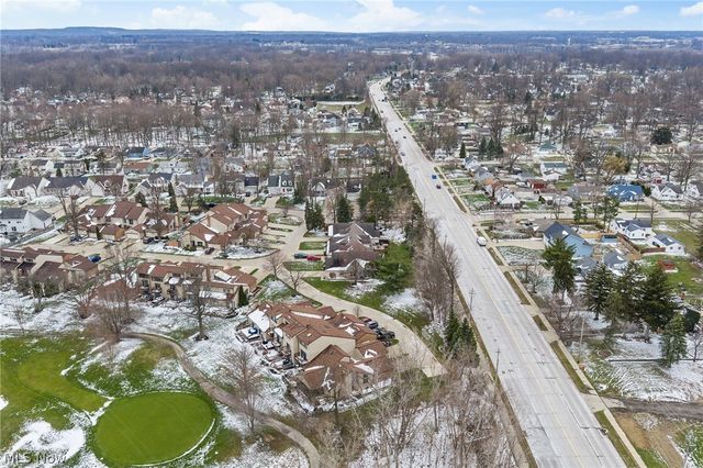 2401 Bunker Lane A, Willoughby, OH 44094