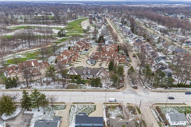 2401 Bunker Lane A, Willoughby, OH 44094