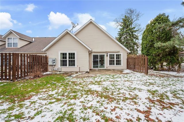 2401 Bunker Lane A, Willoughby, OH 44094