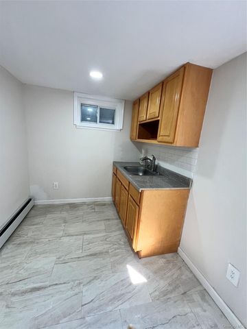 12 Carlls Path, North Babylon, NY 11703