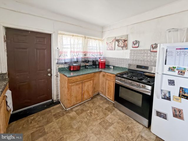 939 W POPLAR, York, PA 17401