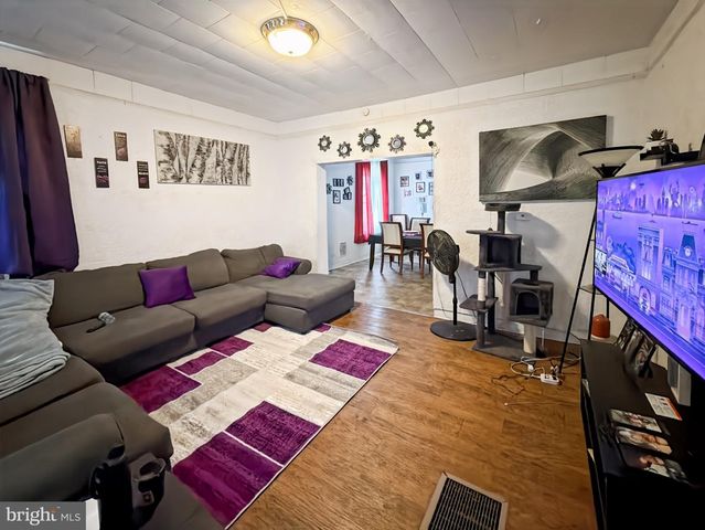 939 W POPLAR, York, PA 17401