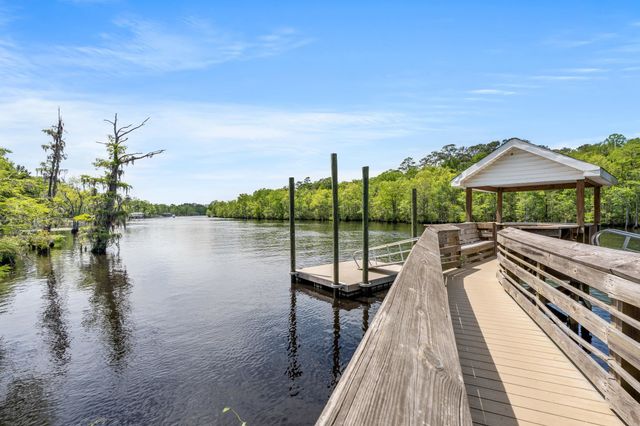 834 Riverward Dr., Myrtle Beach, SC 29588