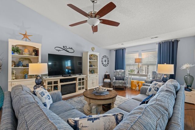 834 Riverward Dr., Myrtle Beach, SC 29588