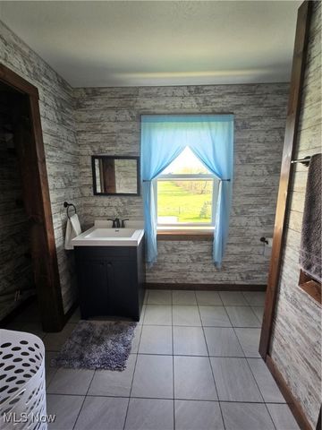 2750 Moore Road, Orwell, OH 44076