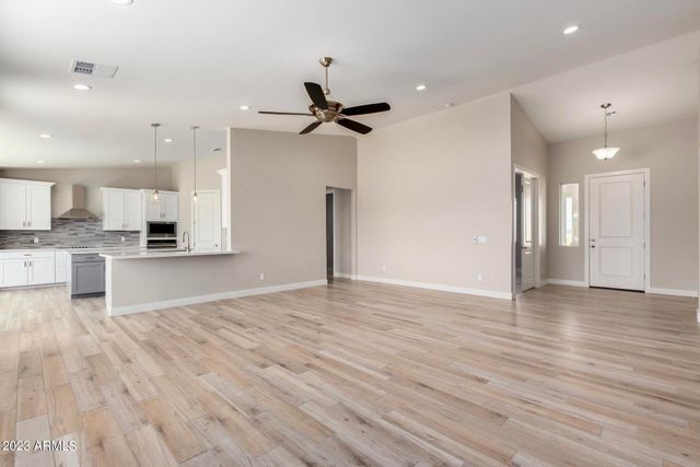 28851 N Phoebe Place N 10, Queen Creek, AZ 85144