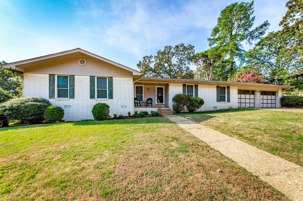 4204 Fox Hill Road, North Little Rock, AR 72116