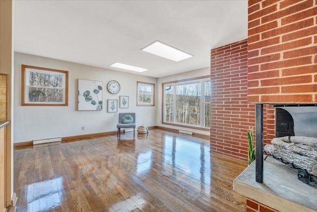 4151 Givens RD, Salem, VA 24153