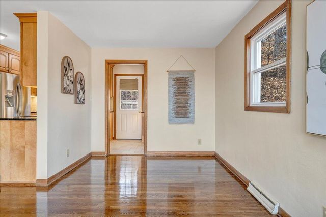 4151 Givens RD, Salem, VA 24153